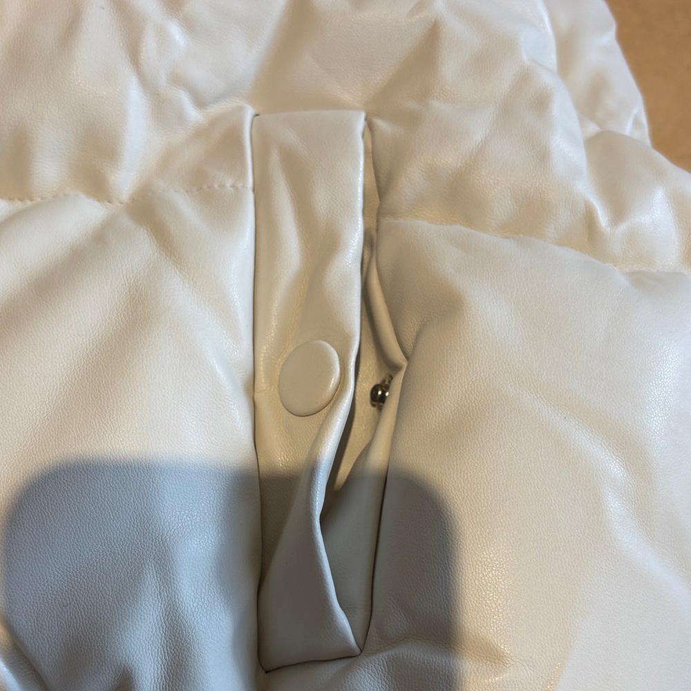 36 Point 5 Cream Puffer Vest - Picture 3 of 4
